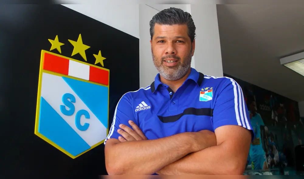 ‘Chino’ Benavides, expresidente de Sporting Cristal, asumió la gerencia de Bolívar de Bolivia. ‘Chino’ Benavides, expresidente de Sporting Cristal, asumió la gerencia de Bolívar de Bolivia.