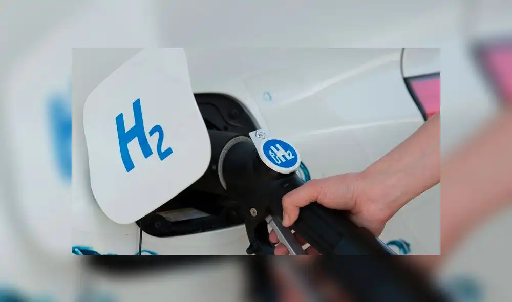 Auto del futuro que usaría agua en vez de combustible fue creado en China