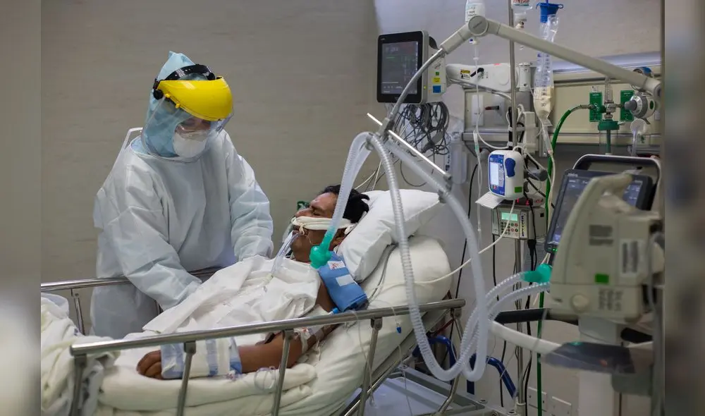 10-07-2020 ANTONIO MELGAREJOFISIOTERAPEUTAS HEVESAREA UCI - HEVESHOSPITAL DE EMERGENCIAS DE VILLA EL SALVADORLABOR DE FISIOTERAPEUTASALA DE UNIDAD DE CUIDADOS INTENSIVOS COVIDINFECTADOS DE CORONAVIRUS COVID19ESTADO DE EMERGENCIA CORONAVIRUS COVID19HOSPITALIZADOS CORONAVIRUS COVID19CAMILLAS UCI ENFERMOS CORONAVIRUS