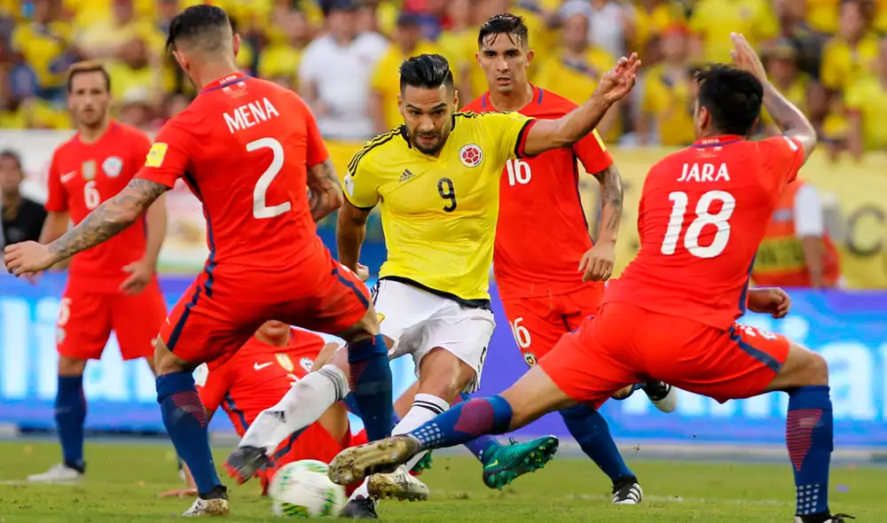 Chile clasificó a las semifinales de Copa América tras vencer por penales 5-4 a Colombia Chile clasificó a las semifinales de Copa América tras vencer por penales 5-4 a Colombia