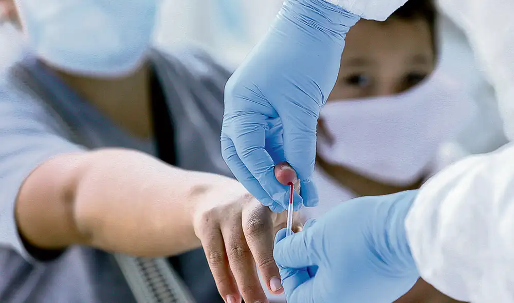examen test sangre coronavirus foto john reyes examen test sangre coronavirus foto john reyes