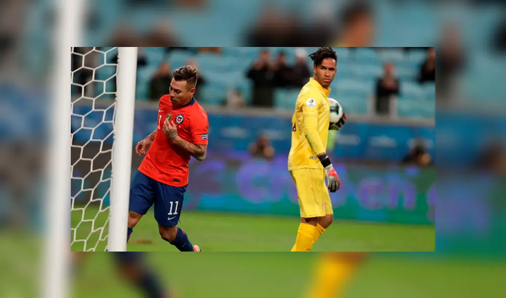 Perú vs Chile: Televisa Deportes destacó la actuación de Pedro Gallese al taparle penal a Eduardo Vargas. Foto: EFE Perú vs Chile: Televisa Deportes destacó la actuación de Pedro Gallese al taparle penal a Eduardo Vargas. Foto: EFE