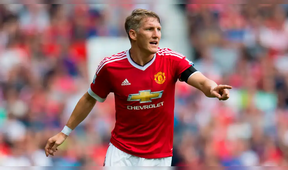 Bastian Schweinsteiger anunció su retiro del fútbol profesional. Bastian Schweinsteiger anunció su retiro del fútbol profesional.