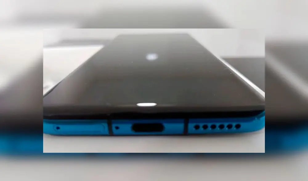 Parte inferior del Huawei P40 Pro.