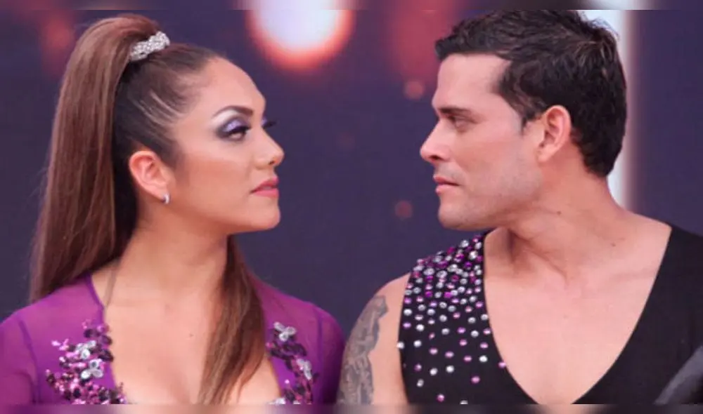 Pamela Franco y Christian Domínguez fueron captados besándose