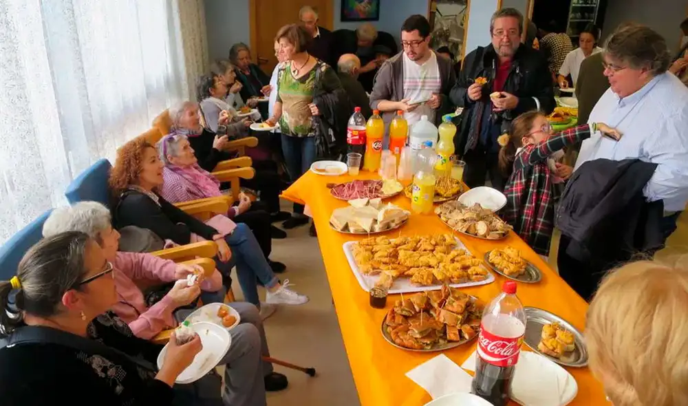 La fiesta se celebró la semana pasada en un espacio privado, pero el viernes 25 de setiembre empezaron a aparecer los nuevos casos. Foto: Referencial / La Voz de Galicia