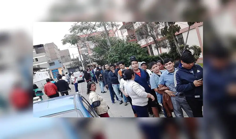 Elecciones 2018: colas de 15 cuadras en colegio Hipólito Unanue de Cercado de Lima [FOTOS]