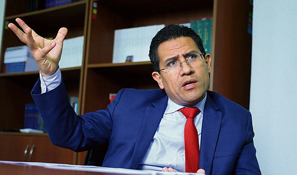 Dilema. No se sabe qué pasará con las denuncias del procurador Amado Enco. (Foto: Virgilio Grajeda)