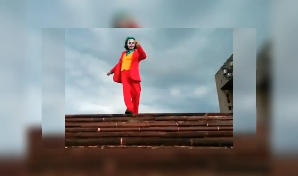 Video es viral en Facebook. Sujeto causó sensación en las redes al recrear una de las mejores escenas del Joker en los exteriores de un centro comercial Video es viral en Facebook. Sujeto causó sensación en las redes al recrear una de las mejores escenas del Joker en los exteriores de un centro comercial
