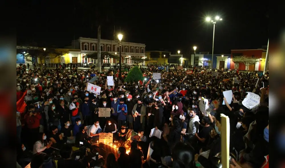 Asistencia fue masiva para rendir homenaje a jóvenes asesinados en protestas