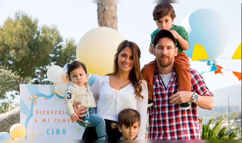 Antonella Rocuzzo se luce en bikini junto a Lionel Messi en playas del Caribe Antonella Rocuzzo se luce en bikini junto a Lionel Messi en playas del Caribe