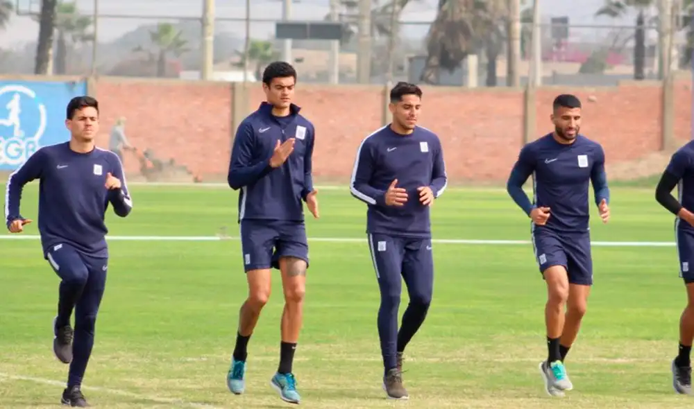 Alianza Lima lleva seis encuentros sin conocer la victoria entre el torneo local y Copa Libertadores. Foto: Prensa Alianza Lima