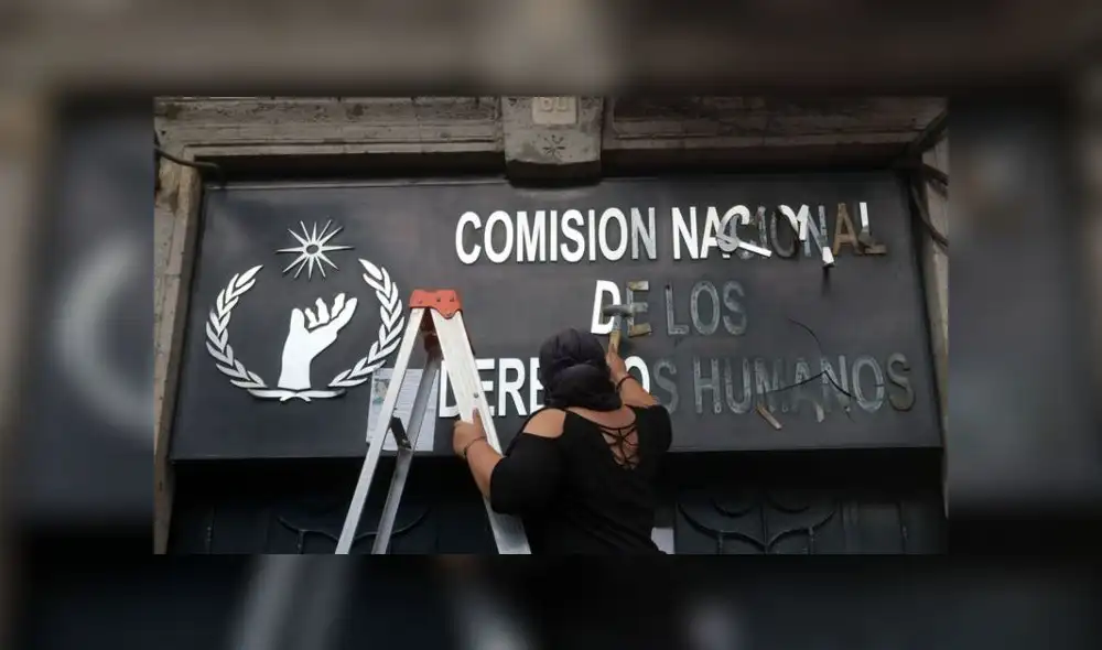 México CNDH toma feminista. (Foto: Cuartoscuro)