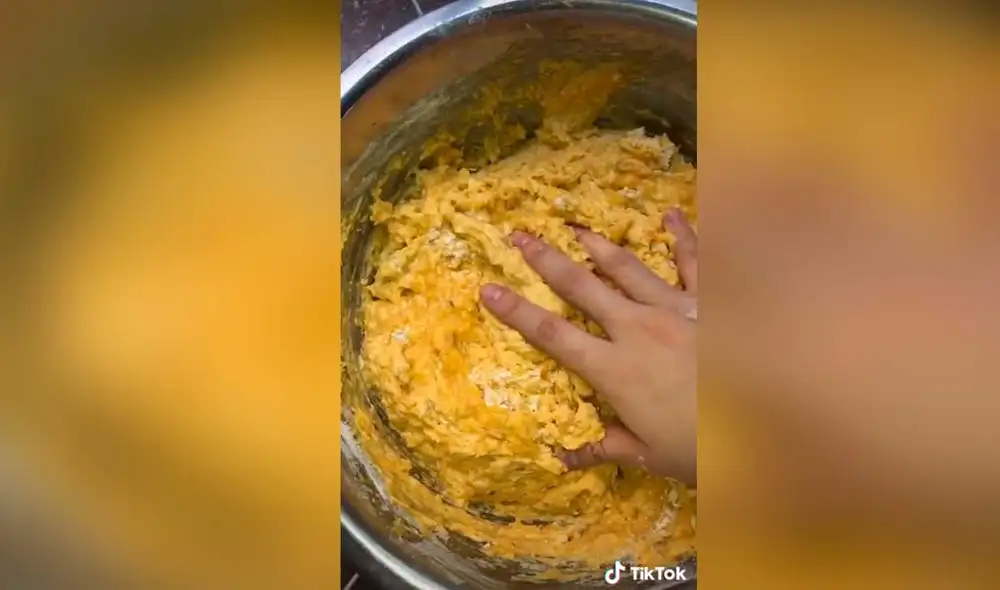 Desliza las imágenes para conocer la sencilla receta para hacer unos deliciosos picarones limeños. Fotocaptura: Pamela Núñez/TIKTok