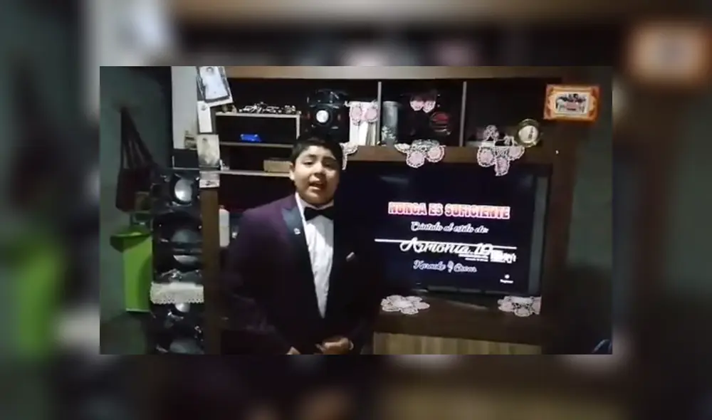 A través de Facebook se hizo viral un niño, quien dedicó una canción a su padre policía por su arduo trabajo en esta época. A través de Facebook se hizo viral un niño, quien dedicó una canción a su padre policía por su arduo trabajo en esta época.