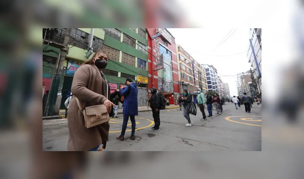 Locales y galerías serán multadas y clausuradas si no cumplen con protocolos y si sus trabajadores no tienen prueba negativa de COVID-19. (Foto: Jorge Cerdán / LaRepública)