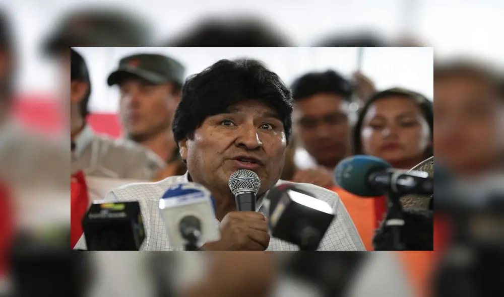 Bolivian former President (2006-2019) Evo Morales (C) gestures during the launching of the presidential ticket for the Movement for Socialism (MAS) party for the upcoming Bolivian elections, in Buenos Aires on January 19, 2020. - The MAS' presidential ticket for the May 3 general election is made up of former Economy Minister (2006-2019) Luis Arce and former Foreign Minister (2006-2017) David Choquehuanca for president and vice-president respectively. (Photo by ALEJANDRO PAGNI / AFP) Bolivian former President (2006-2019) Evo Morales (C) gestures during the launching of the presidential ticket for the Movement for Socialism (MAS) party for the upcoming Bolivian elections, in Buenos Aires on January 19, 2020. - The MAS' presidential ticket for the May 3 general election is made up of former Economy Minister (2006-2019) Luis Arce and former Foreign Minister (2006-2017) David Choquehuanca for president and vice-president respectively. (Photo by ALEJANDRO PAGNI / AFP)