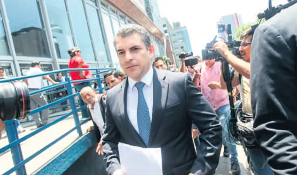 Medidas. El fi scal superior Rafael Vela indicó que presentarán dos recursos de casación contra la liberación de Fujimori. Foto: Aldair Mejía. Medidas. El fi scal superior Rafael Vela indicó que presentarán dos recursos de casación contra la liberación de Fujimori. Foto: Aldair Mejía.