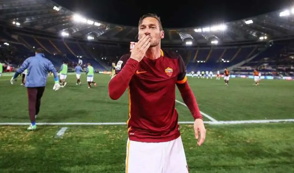 AS Roma - Francesco Totti AS Roma - Francesco Totti