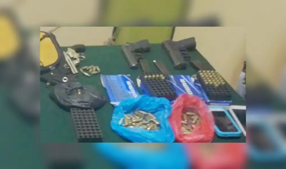 Juliaca: Capturan a dos personas en plena entrega de armas y municiones