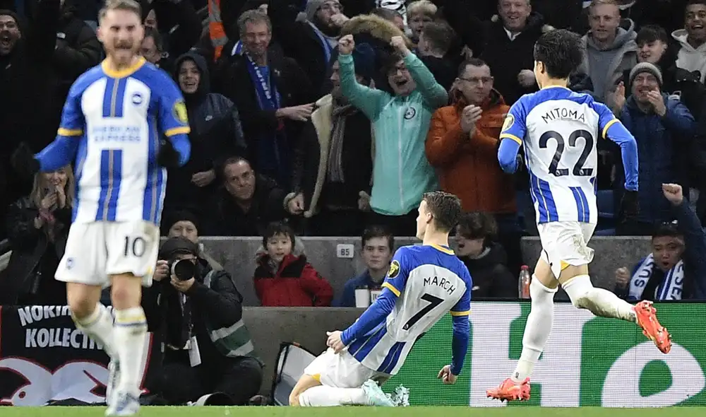 Con esta victoria, Brighton supera al Liverpool en la tabla de posiciones de la Premier League. Foto: EFE