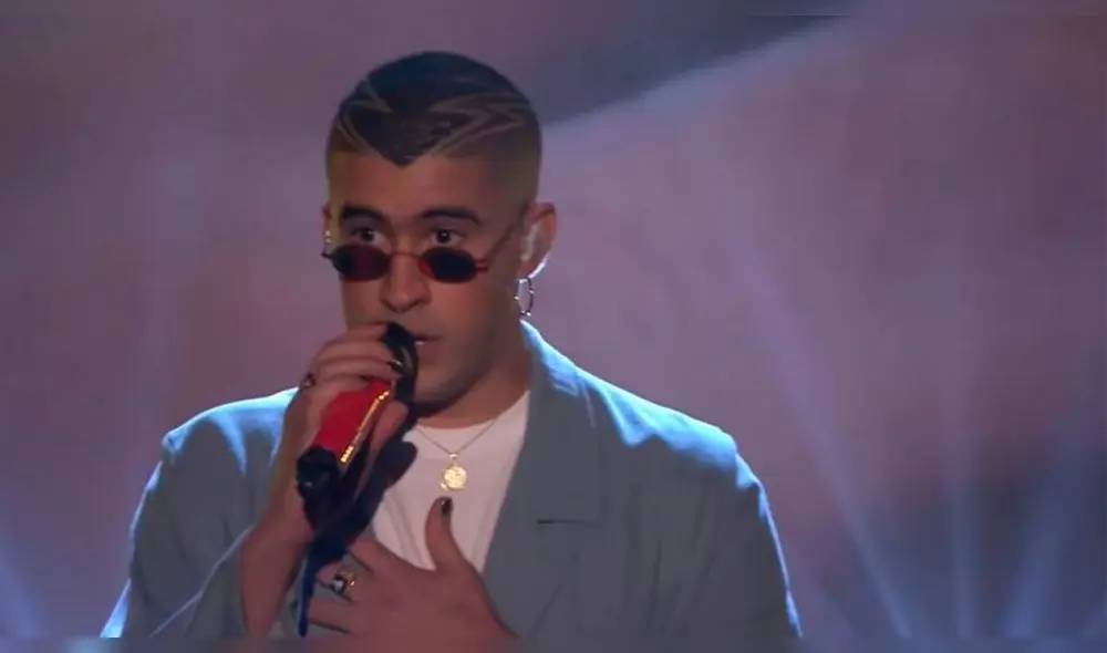 Bad Bunny y su atrevida propuesta a joven trans en chat íntimo [FOTOS]