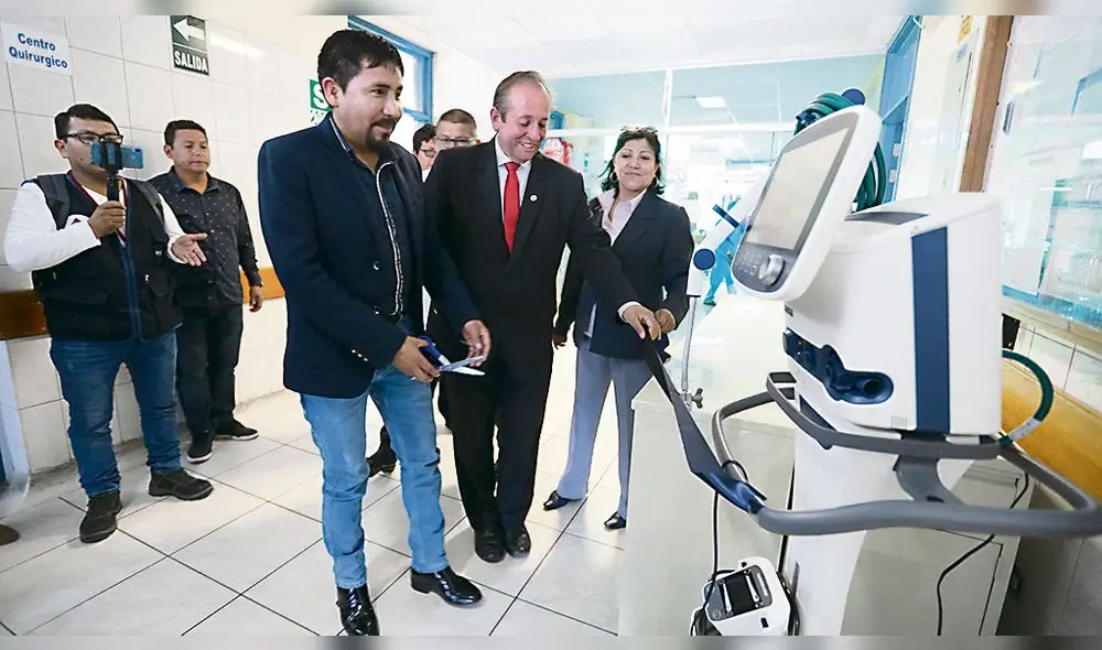 entrega. Gobernador dio equipos para mejorar atención.