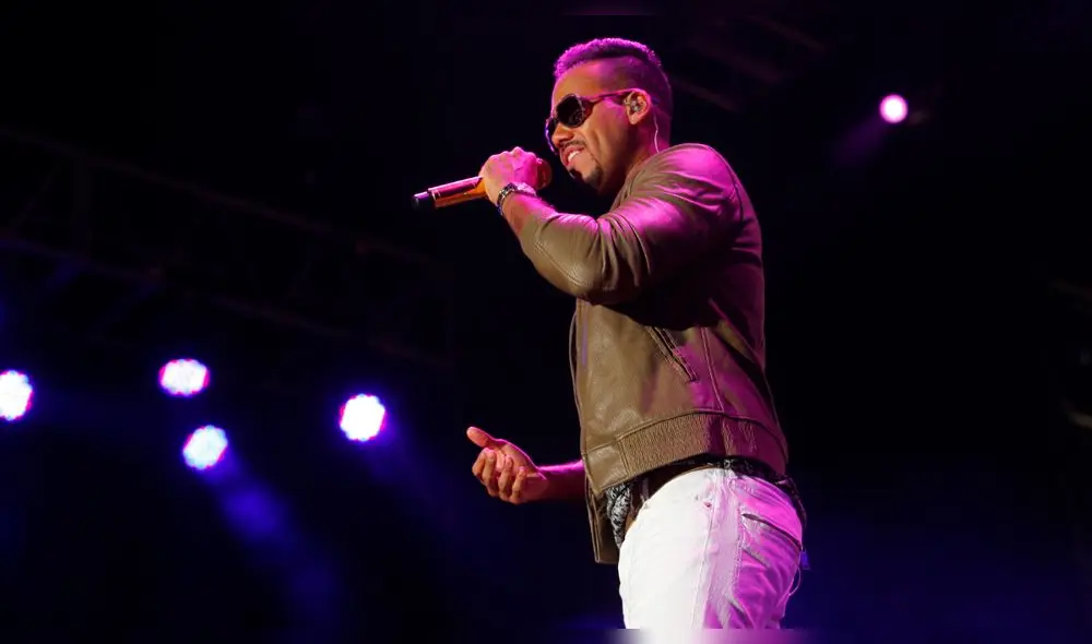 Romeo Santos emociona a fans al compartir la primera foto de su bebé