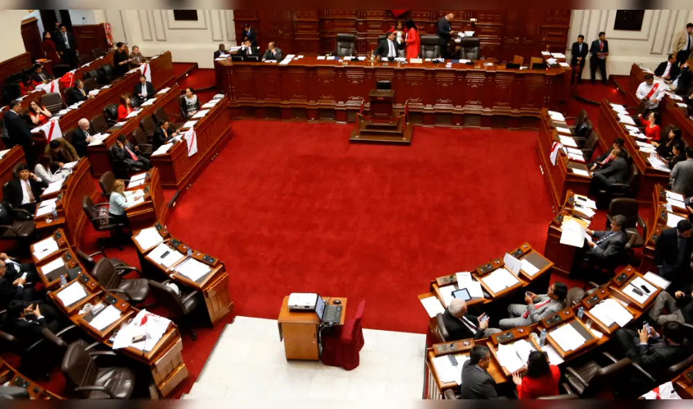 Congreso evaluará este lunes acusación constitucional contra magistrados del TC