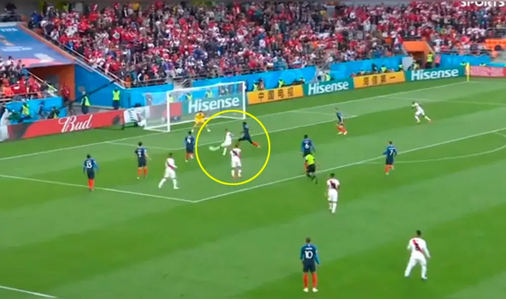 Perú vs Francia: El increíble gol que se perdió Paolo Guerrero
