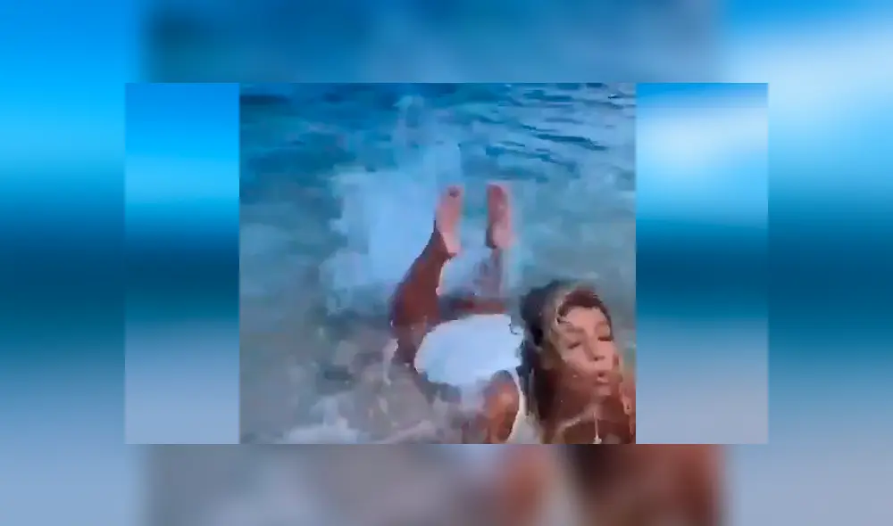 Video viral de Facebook mostró el preciso instante en que una gigantesca ola arruina la sesión de fotos de una bella modelo.