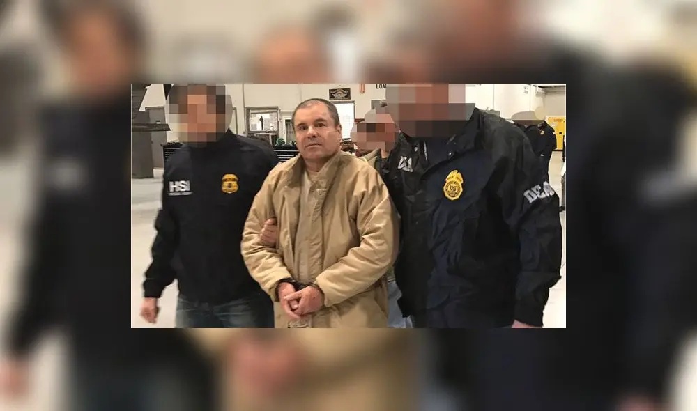 'El Chapo' Guzmán al ser extraditado hacia Estados Unidos. Foto: AFP 'El Chapo' Guzmán al ser extraditado hacia Estados Unidos. Foto: AFP