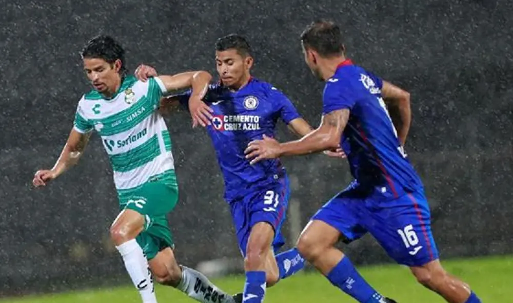 Cruz Azul vs. Puebla por la Liga MX. | Foto: EFE Cruz Azul vs. Puebla por la Liga MX. | Foto: EFE