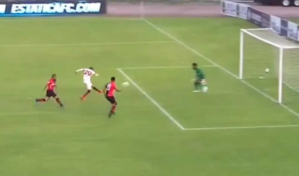 Universitario - Donald Millán