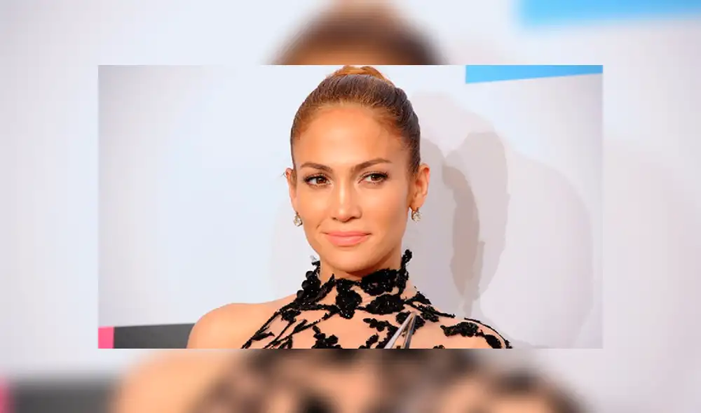 Jennifer López causa alboroto en Instagram al lucir su derrier en atrevida foto 