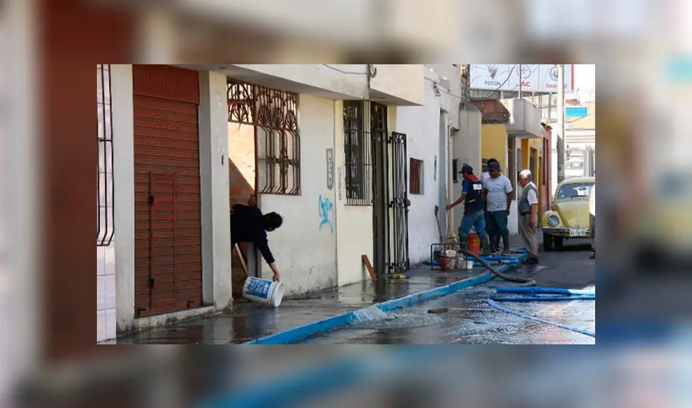Sedapal: arrojar basura a las alcantarillas genera riesgos para tu salud 