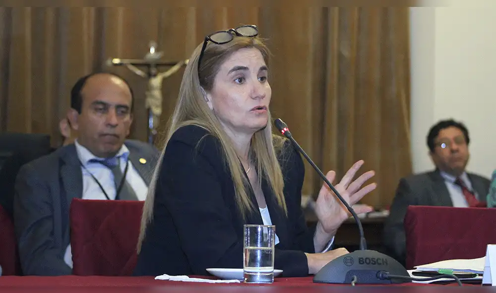 Townsend dice que no manejó dinero en la revocatoria Townsend dice que no manejó dinero en la revocatoria