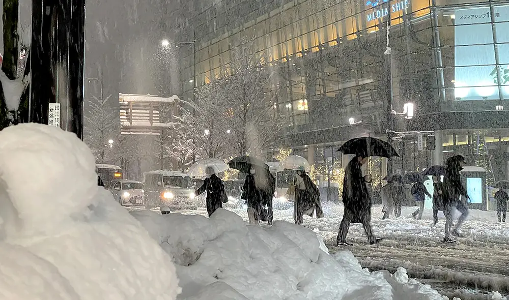 Fuertes nevadas han dejado 14 muertos. Foto: AFP
