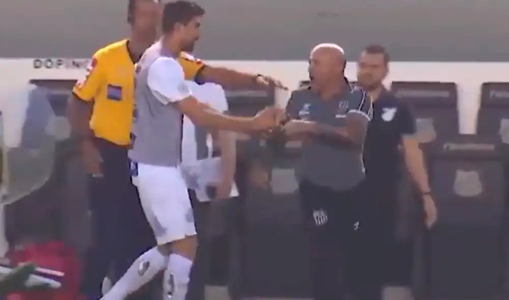 Jorge Sampaoli protagoniza incidente con entrenador de Atlético Paranaense.