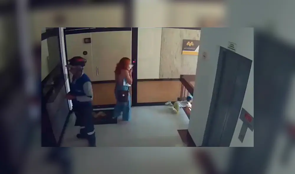 Impresionantes reflejos de una mamá ayudaron a salvar a su bebé de caer estrepitosamente de un edificio, en Colombia Impresionantes reflejos de una mamá ayudaron a salvar a su bebé de caer estrepitosamente de un edificio, en Colombia