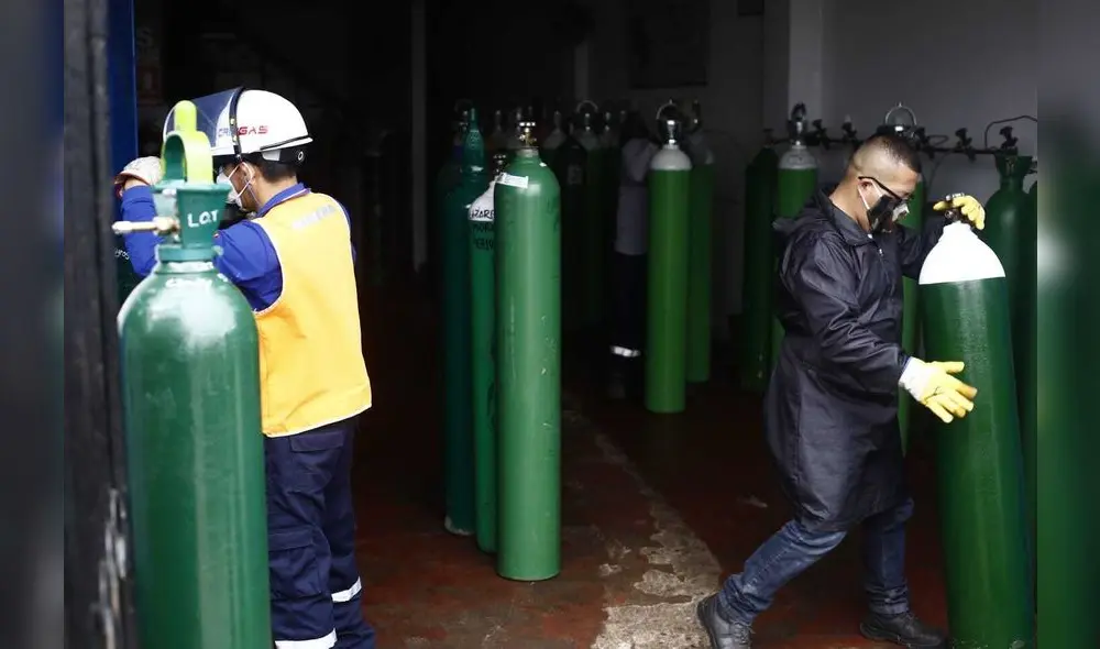Se registran largas colas y aglomeración en la recarga de oxigeno en el Callao / Credito: Marco Cotrina Se registran largas colas y aglomeración en la recarga de oxigeno en el Callao / Credito: Marco Cotrina