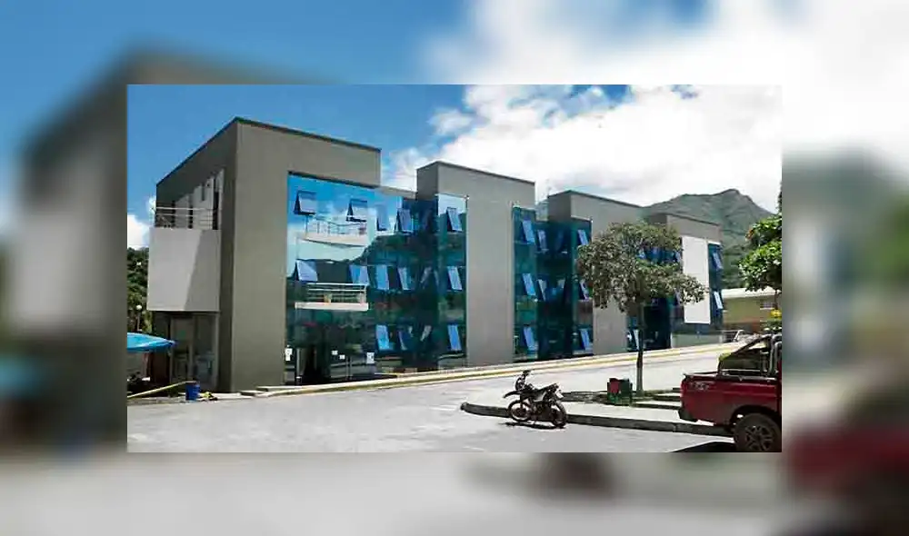 Alcalde utilizaba obreros ediles para construir su casa de lujo en Cusco