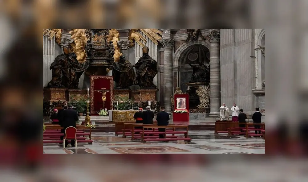 Papa Francisco: “No es tiempo de la indiferencia, el mundo entero sufre y debe unirse contra la pandemia” Papa Francisco: “No es tiempo de la indiferencia, el mundo entero sufre y debe unirse contra la pandemia”