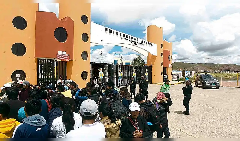 Clausurada. Sunedu negó licenciamiento a universidad Andina. No cumple requisitos para prestar servicios. Clausurada. Sunedu negó licenciamiento a universidad Andina. No cumple requisitos para prestar servicios.