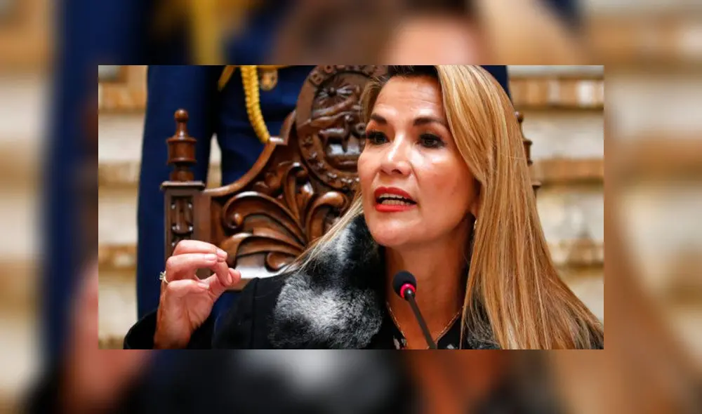 "Más que para reformas constitucionales, que creo que no correspondería en este momento porque este es un gobierno corto, lo que creo es que nosotros debemos cuidar el proceso", aclaró Áñez. Foto: AP