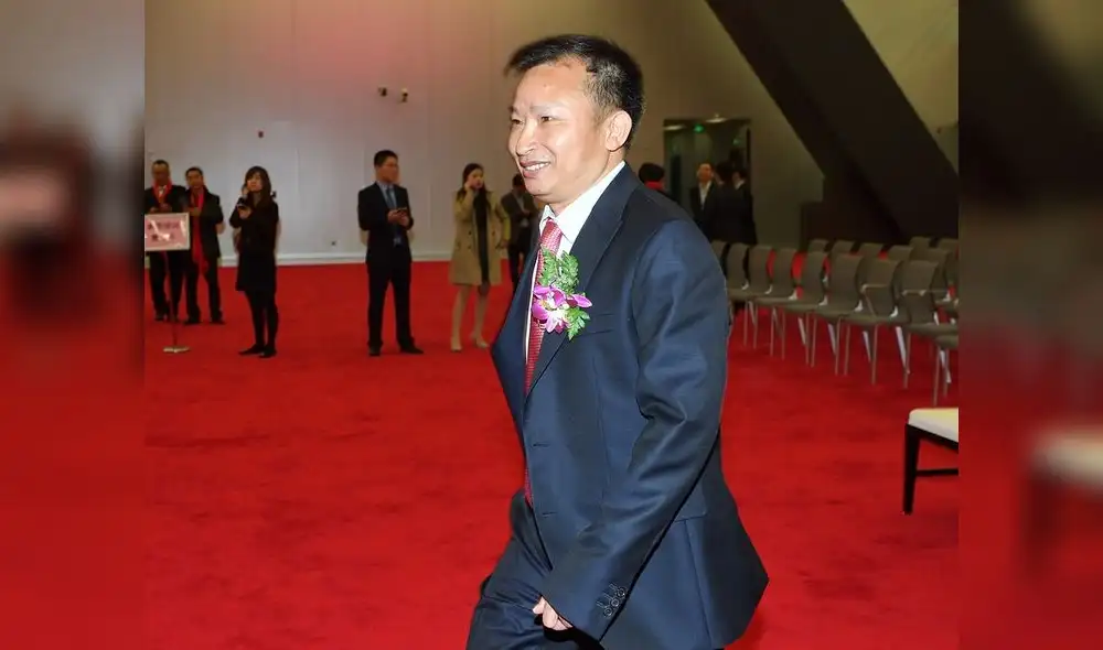 Hijo de agricultores, Du Weimin es uno de los más hombres ricos de China