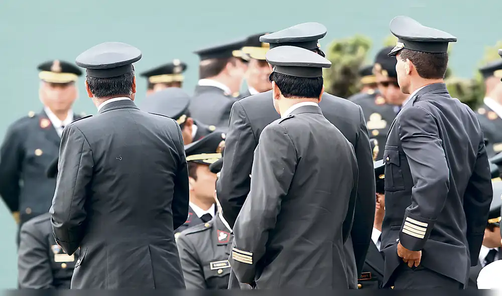 Pasan al retiro por renovación a 441 oficiales de la Policía