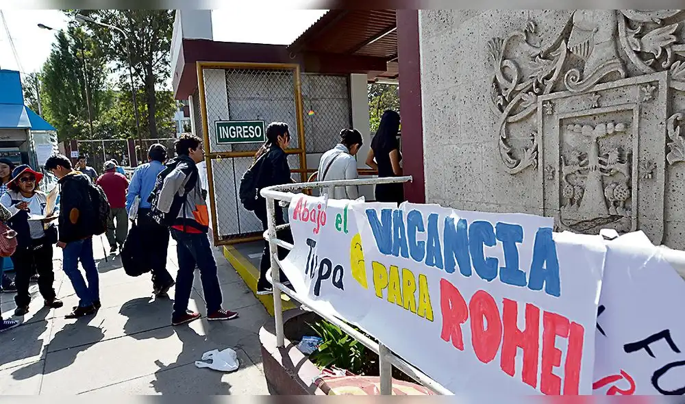 Alumnos piden reducción en precios de trámites Unsa