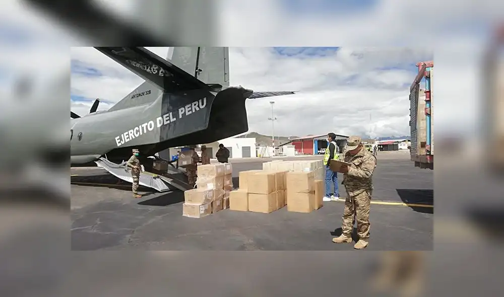 Dos vuelos llegaron de Lima a Juliaca, entre ellos, un avión Antonov del Ejército Peruano.