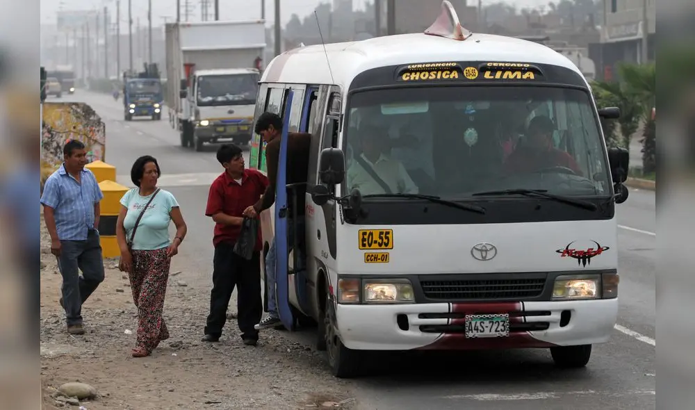 Cústeres de ‘El Chosicano’ aún circulan ante futuro incierto del corredor Carretera Central Cústeres de ‘El Chosicano’ aún circulan ante futuro incierto del corredor Carretera Central